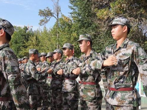 吃瓜军训最新事件爆料,吃瓜群众揭秘最新事件内幕